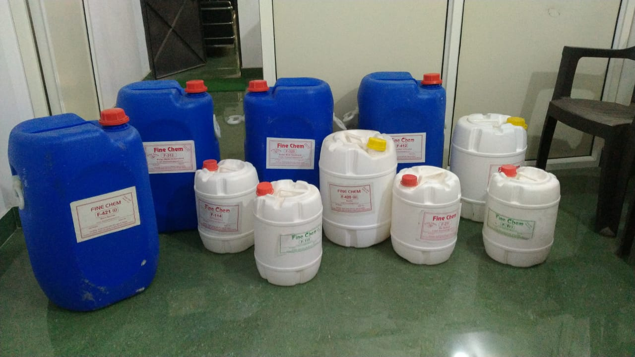 F-211 De-Scalant Jerry Can with Flaxseed Information Label